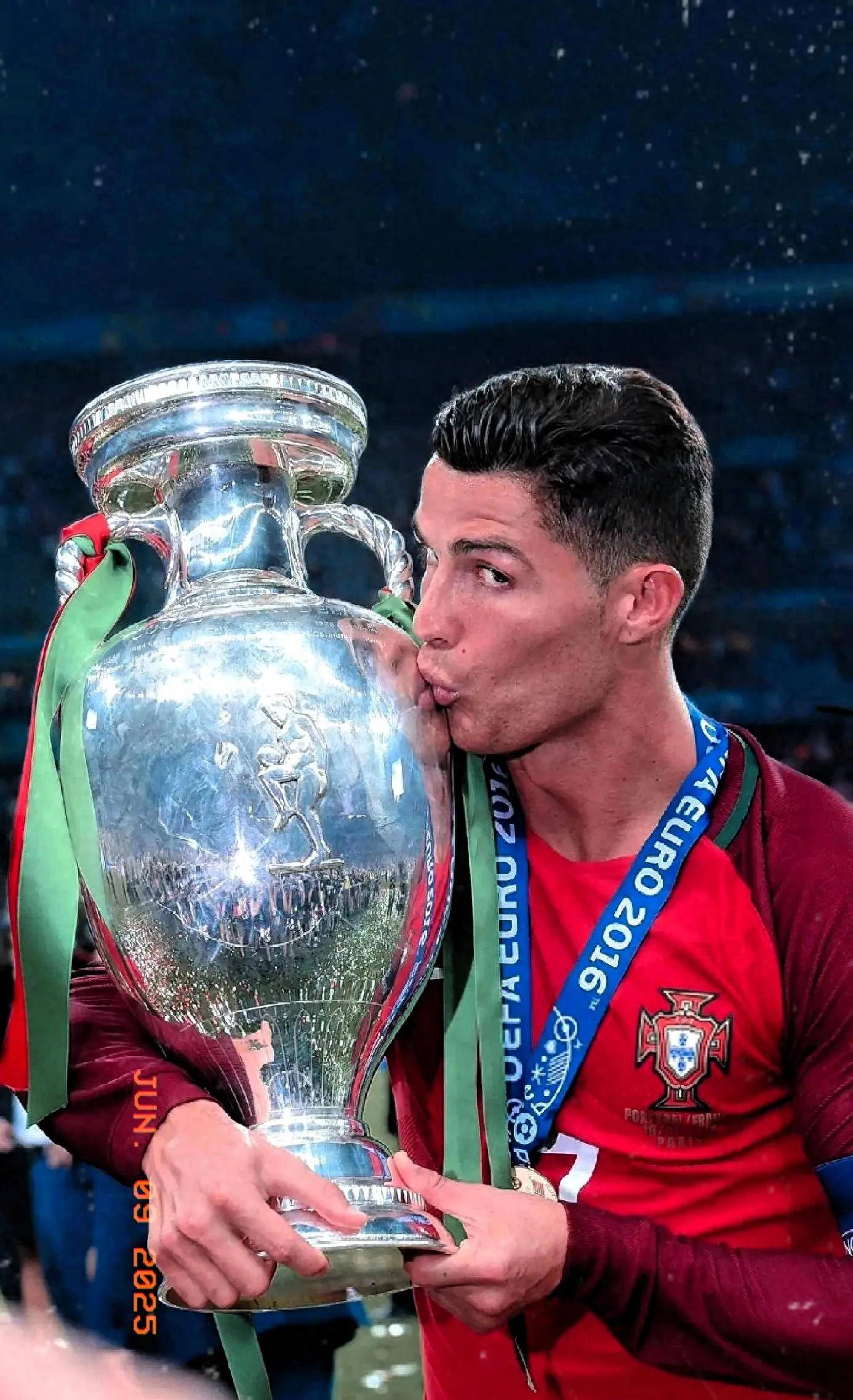 C罗在西班牙队比赛中连败,问鼎冠军引发热议!的简单介绍 C罗在西班牙队比赛中连败,问鼎冠军引发热议!的简单介绍