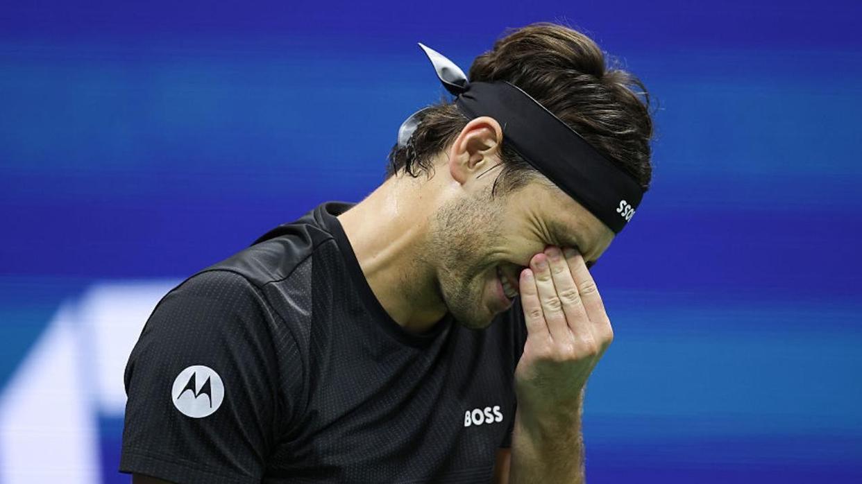 开云体育-关于德约科维奇遭遇七连败，C9教练面临压力！的信息